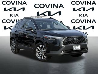 Used 2022 Toyota Corolla Cross XLE w/ Convenience Package video 2