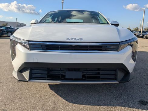 New 2025 Kia K4 GT-Line Turbo FWD image 3