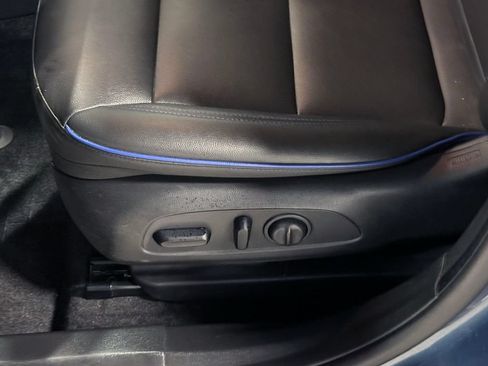 Used 2024 Buick Envista Sport Touring w/ Convenience I Package FWD image 21
