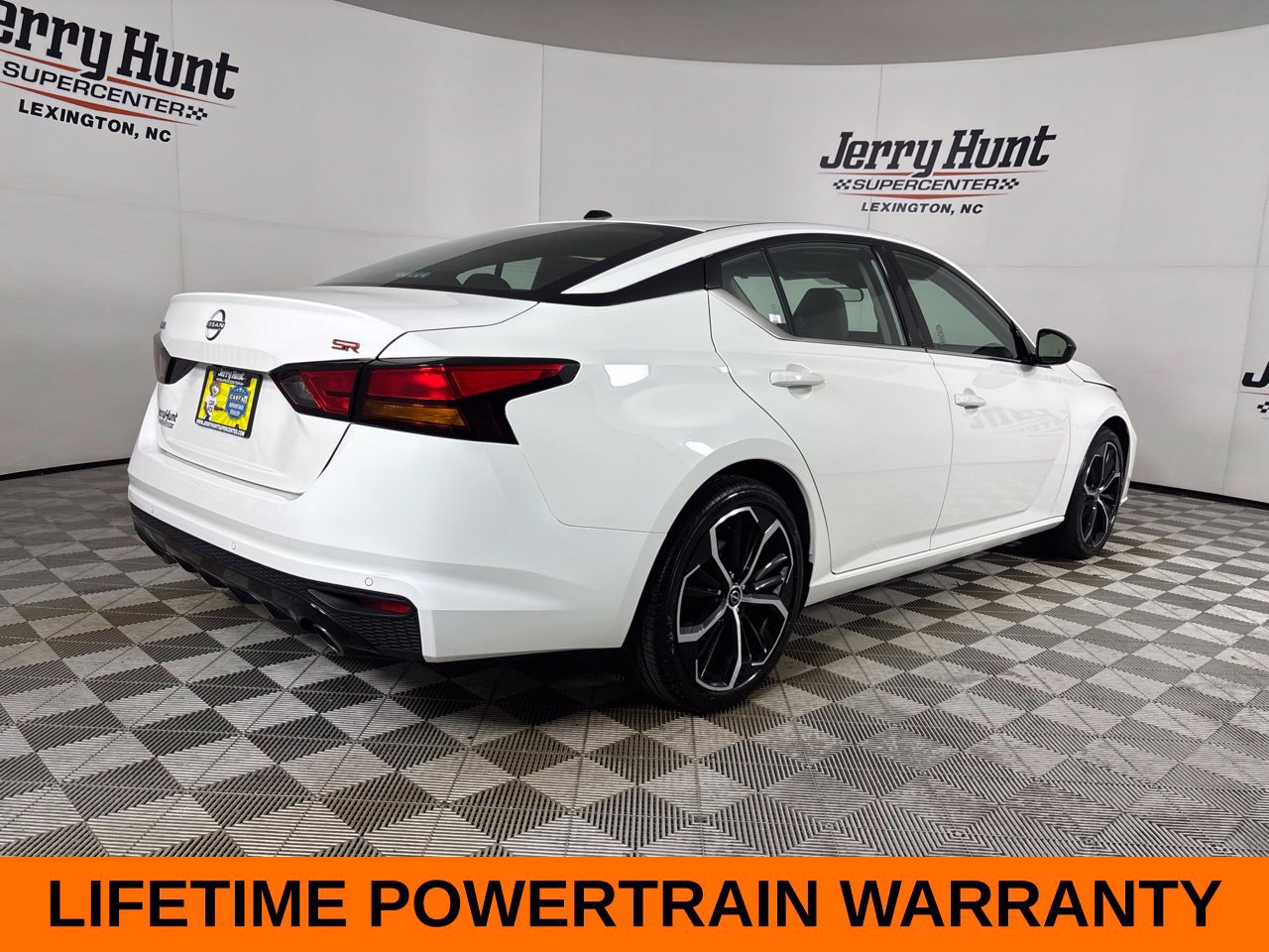 Used 2026 Nissan Altima 2.5 SR FWD image 6
