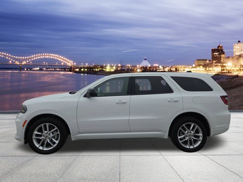 Used 2024 Dodge Durango GT image 2