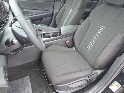 New 2026 Hyundai Elantra SEL Sport Premium FWD image 23