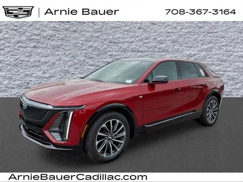 New 2026 Cadillac Lyriq Sport w/ LPO, Floor Liner Package AWD/4WD image 10