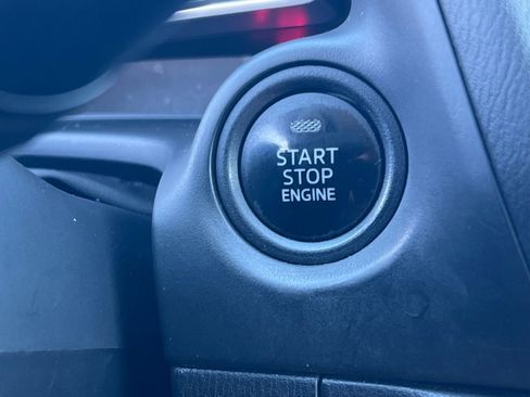 Used 2014 MAZDA MAZDA3 i SV image 17