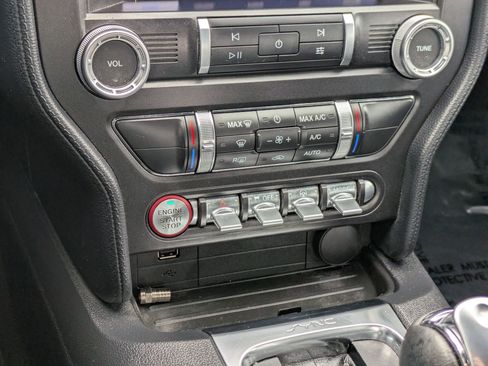 Certified 2022 Ford Mustang Coupe w/ Equipment Group 101A image 20