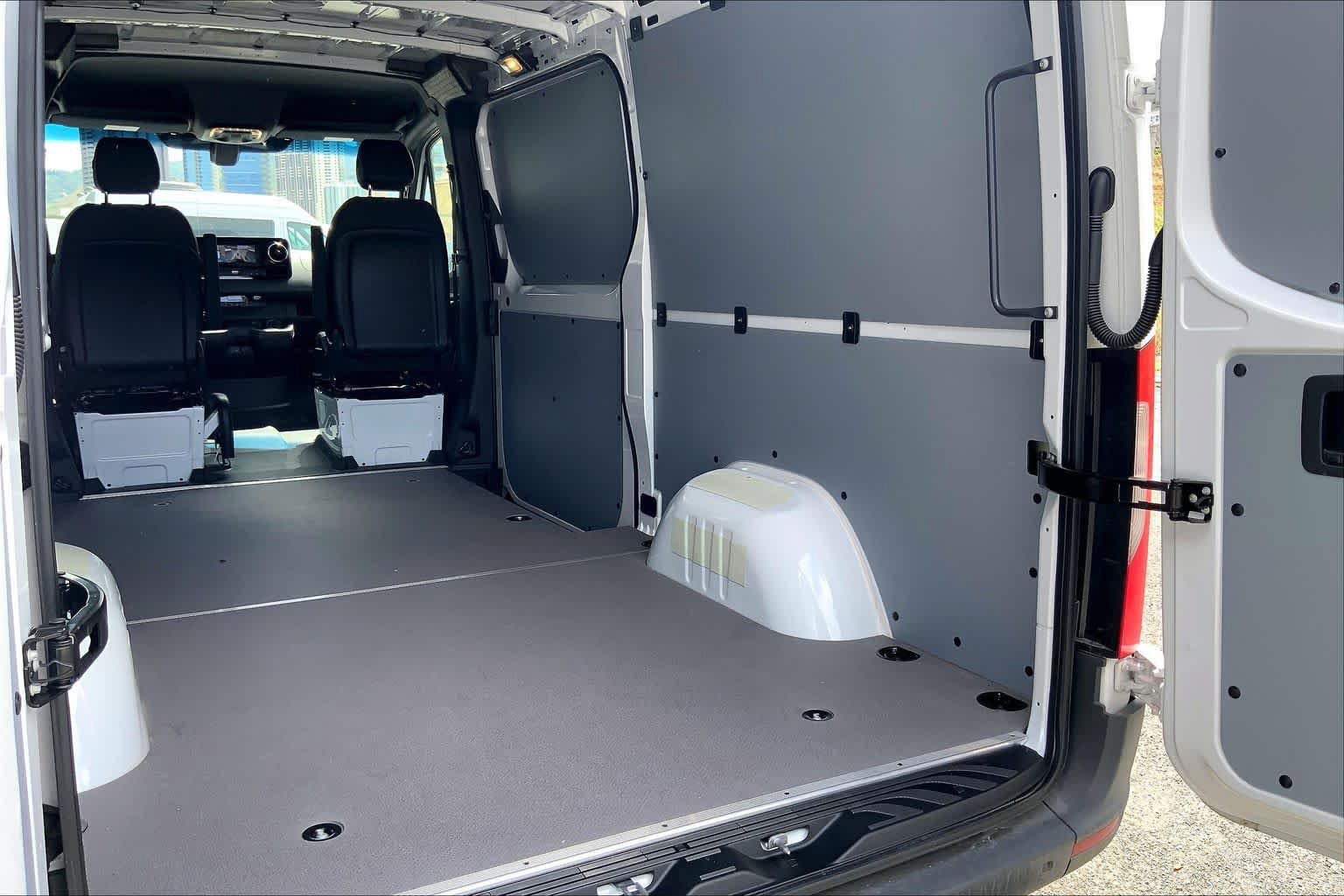 Used 2026 Mercedes-Benz Sprinter 2500 image 15