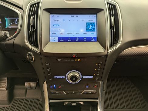 Certified 2020 Ford Edge Titanium w/ Equipment Group 301A AWD/4WD image 11