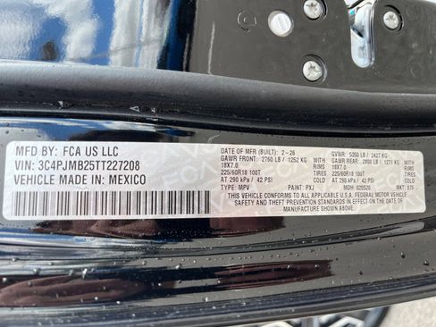 New 2026 Jeep Cherokee Laredo image 31