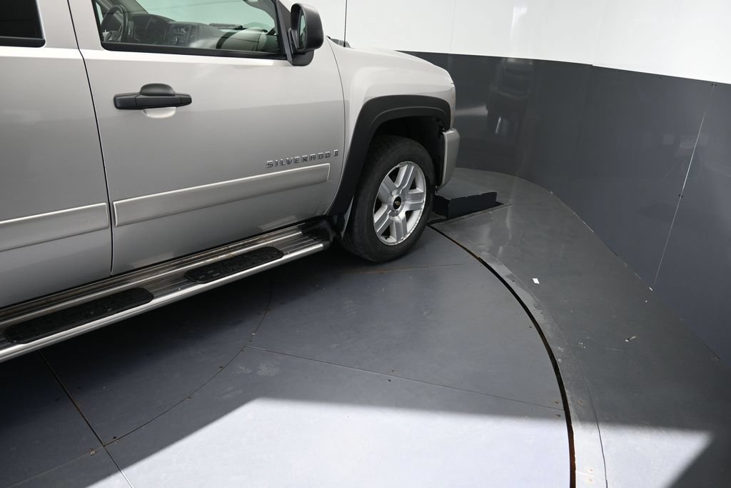Used 2008 Chevrolet Silverado 1500 LT w/ All Star Edition AWD/4WD image 21