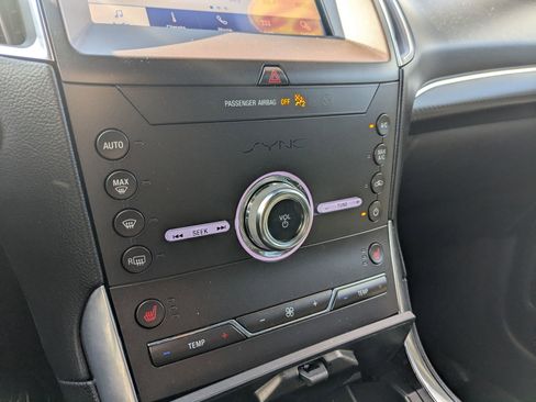 Used 2020 Ford Edge ST image 18