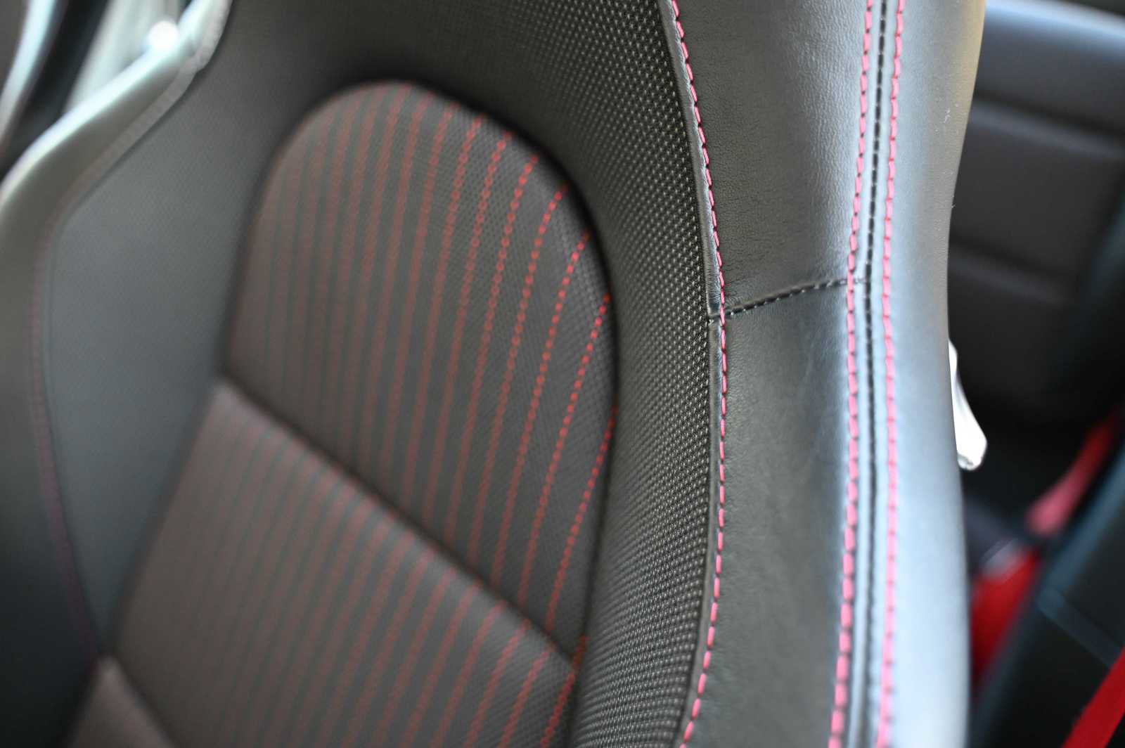 Used 2018 Porsche 911 Carrera T RWD image 19