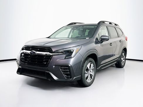 Used 2025 Subaru Ascent Premium image 3