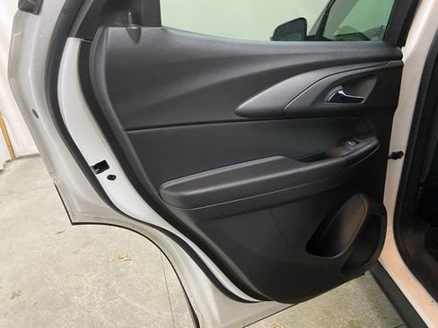 Used 2023 Chevrolet TrailBlazer LT FWD image 22