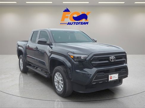 Certified 2025 Toyota Tacoma SR image 7