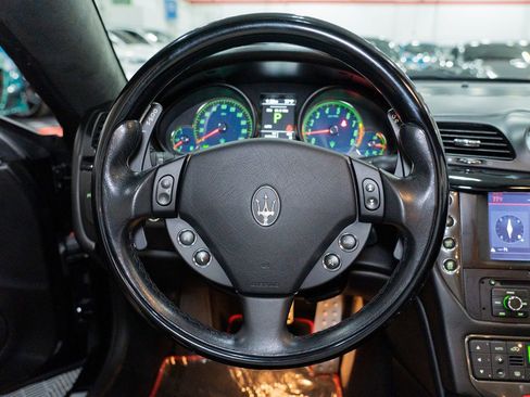 Used 2014 Maserati GranTurismo Sport RWD image 31