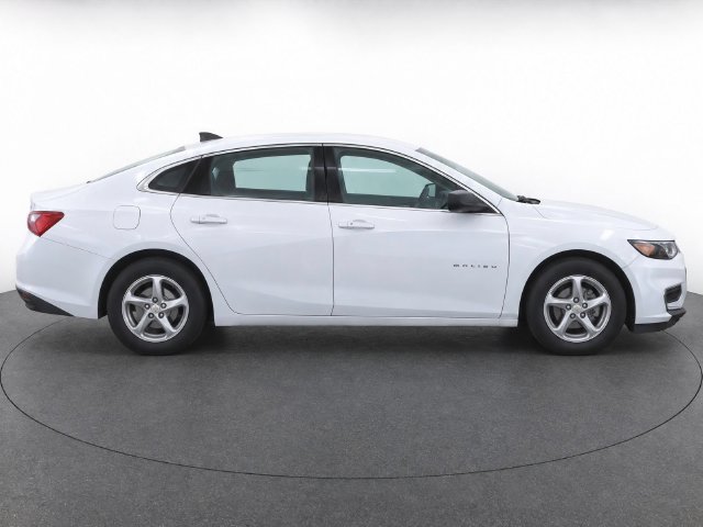 Used 2018 Chevrolet Malibu LS FWD image 4