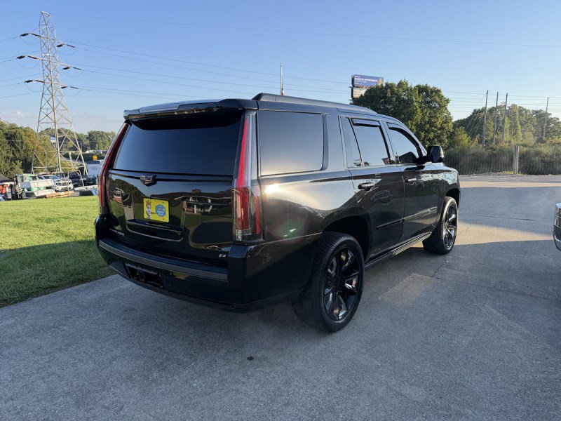 Used 2015 Cadillac Escalade Platinum AWD/4WD image 3