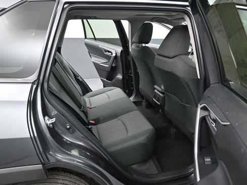 Certified 2022 Toyota RAV4 XLE image 32