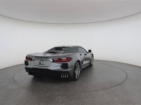 Used 2022 Chevrolet Corvette Stingray Convertible w/ 1LT image 18