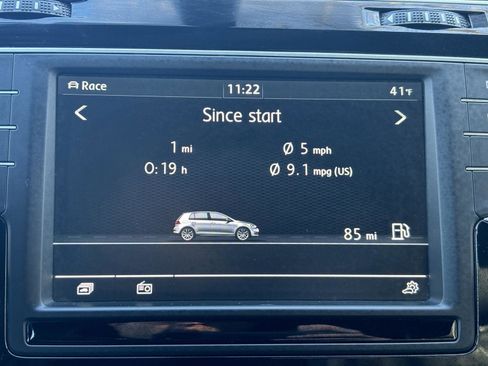 Used 2016 Volkswagen Golf R 4-Door image 34