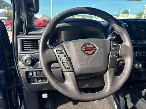 Used 2024 Nissan Titan PRO-4X w/ Pro-4x Convenience Package AWD/4WD image 13
