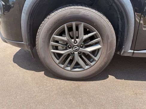 Used 2024 Nissan Rogue S FWD image 22