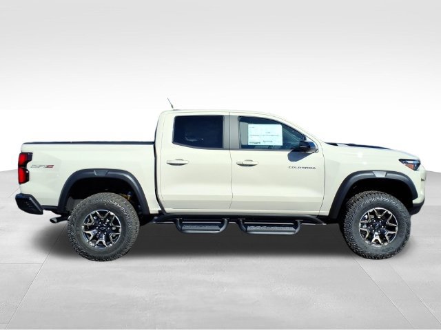 New 2026 Chevrolet Colorado ZR2 w/ Technology Package AWD/4WD image 2