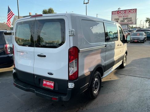 Used 2017 Ford Transit 150 130 Low Roof RWD image 4