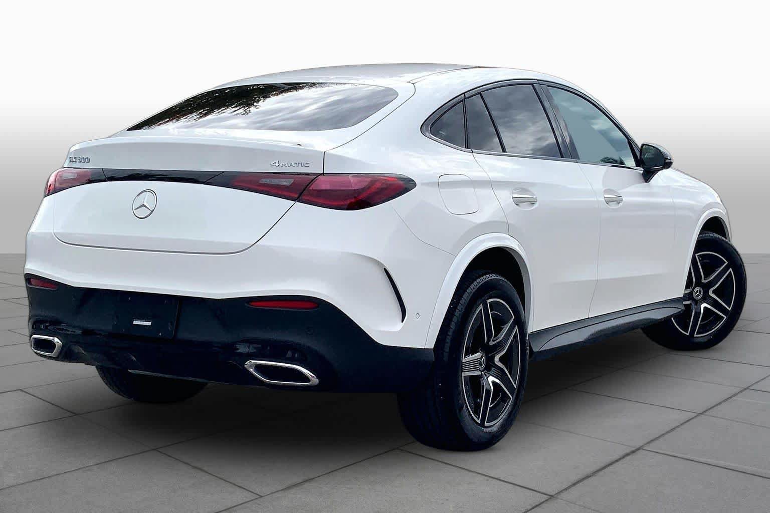 Used 2026 Mercedes-Benz GLC 300 4MATIC image 12