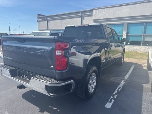 Used 2021 Chevrolet Silverado 1500 LT w/ Safety Package II AWD/4WD image 4