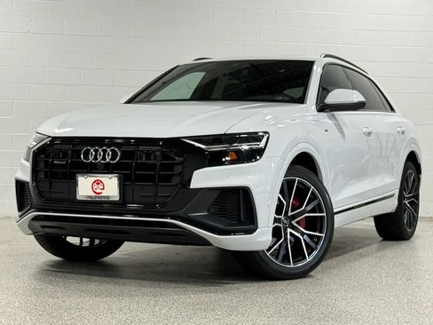 Used 2019 Audi Q8 Premium Plus w/ Premium Plus AWD/4WD image 2