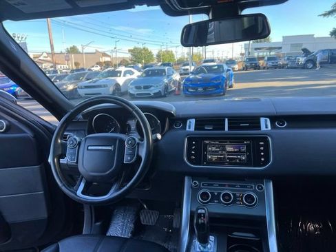 Used 2016 Land Rover Range Rover Sport SE AWD/4WD image 32