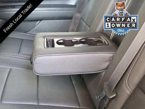 Used 2022 Chevrolet Tahoe Z71 w/ Luxury Package AWD/4WD image 11