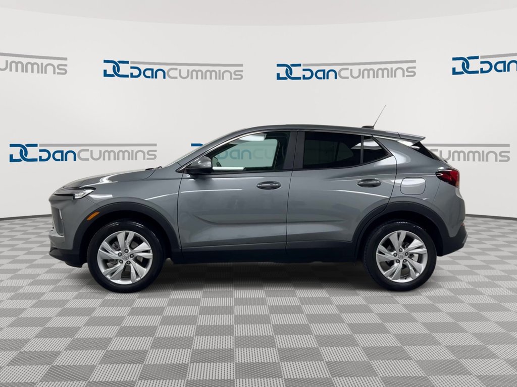 Used 2024 Buick Encore GX Preferred AWD/4WD image 5