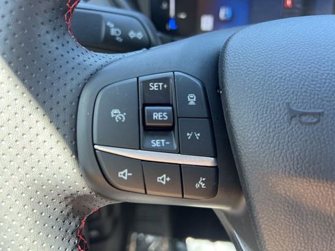 Used 2025 Ford Escape ST-Line w/ Tech Pack #1 image 26