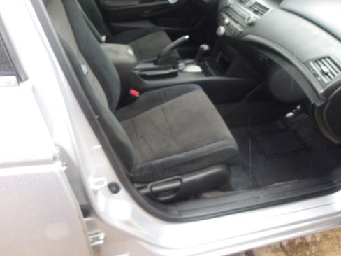 Used 2009 Honda Accord LX image 9