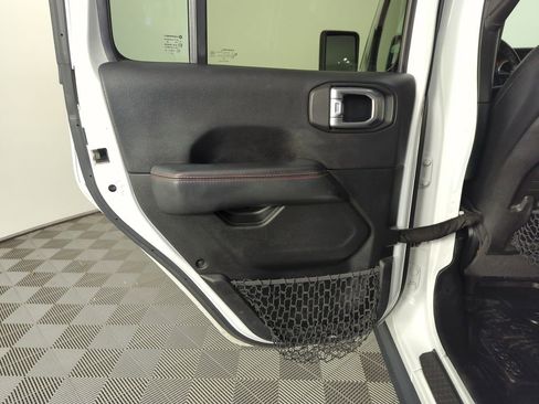 Used 2019 Jeep Wrangler Unlimited Rubicon AWD/4WD image 27