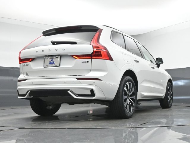 Used 2024 Volvo XC60 B5 Plus w/ Protection Package Premier AWD/4WD image 41