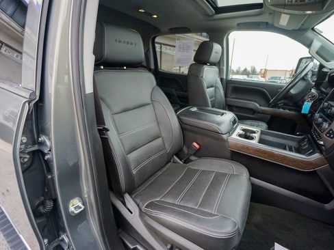 Used 2018 GMC Sierra 3500 Denali w/ Duramax Plus Package image 30