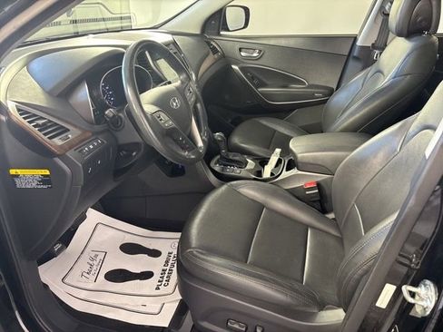 Used 2018 Hyundai Santa Fe Sport FWD image 2