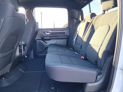 New 2026 RAM 1500 4x4 Crew Cab image 9