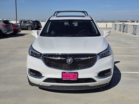 Used 2020 Buick Enclave Avenir w/ Avenir Technology Package image 4