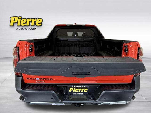 Used 2026 Chevrolet Silverado EV Trail Boss AWD/4WD image 4