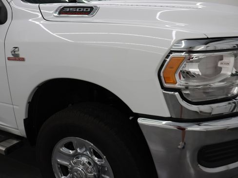 Used 2024 RAM 3500 Tradesman w/ Chrome Appearance Group AWD/4WD image 24
