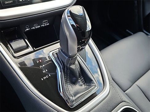 Used 2023 Subaru Outback Limited image 15