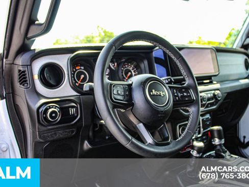 Used 2025 Jeep Wrangler Unlimited Sport AWD/4WD image 31