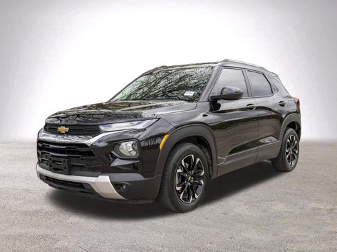 Used 2023 Chevrolet TrailBlazer LT w/ Convenience Package image 5