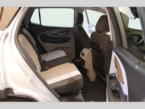 Used 2020 GMC Terrain SLE w/ Driver Convenience Package image 15