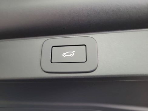 New 2026 Land Rover Range Rover SE AWD/4WD image 31