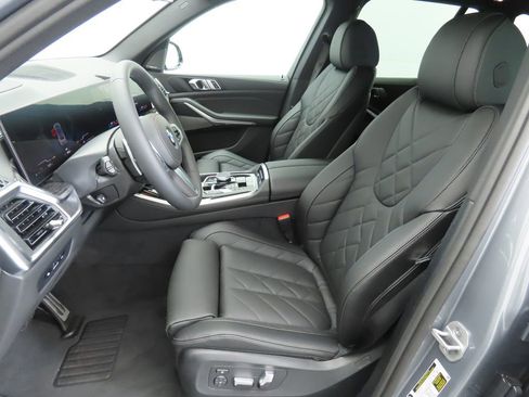 New 2026 BMW X5 sDrive40i w/ M Sport Package image 19